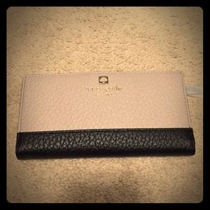 Kate Spade Stacy Wallet NWT!!!!